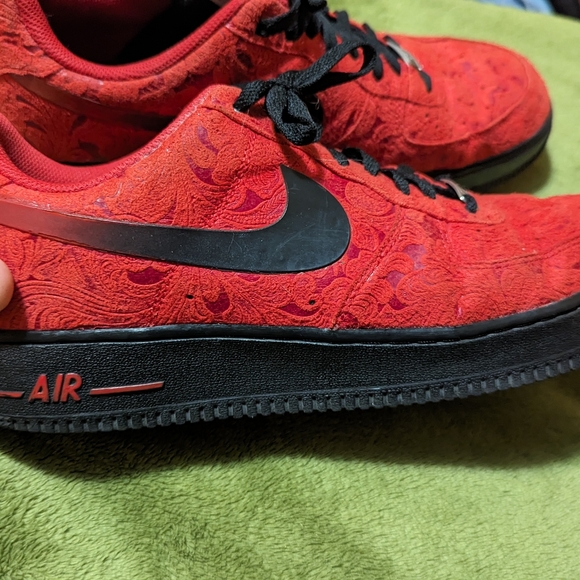 Nike Air force one low Red Pasley size 11 - Picture 2 of 12